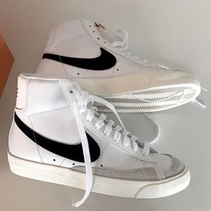 COPY - Nike Women’s Blazer Mid ‘77
